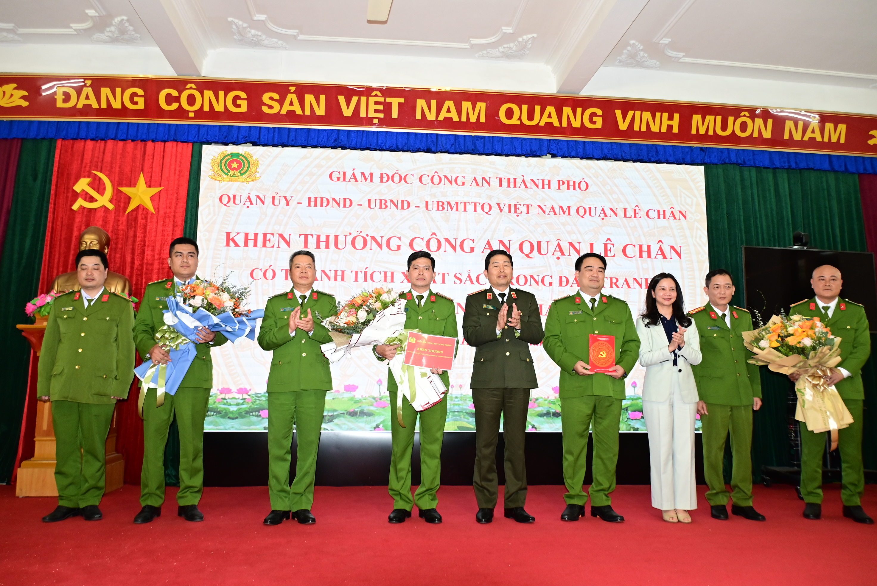 Người dân gửi thư cảm ơn Công an phường Hồ Nam (quận Lê Chân)